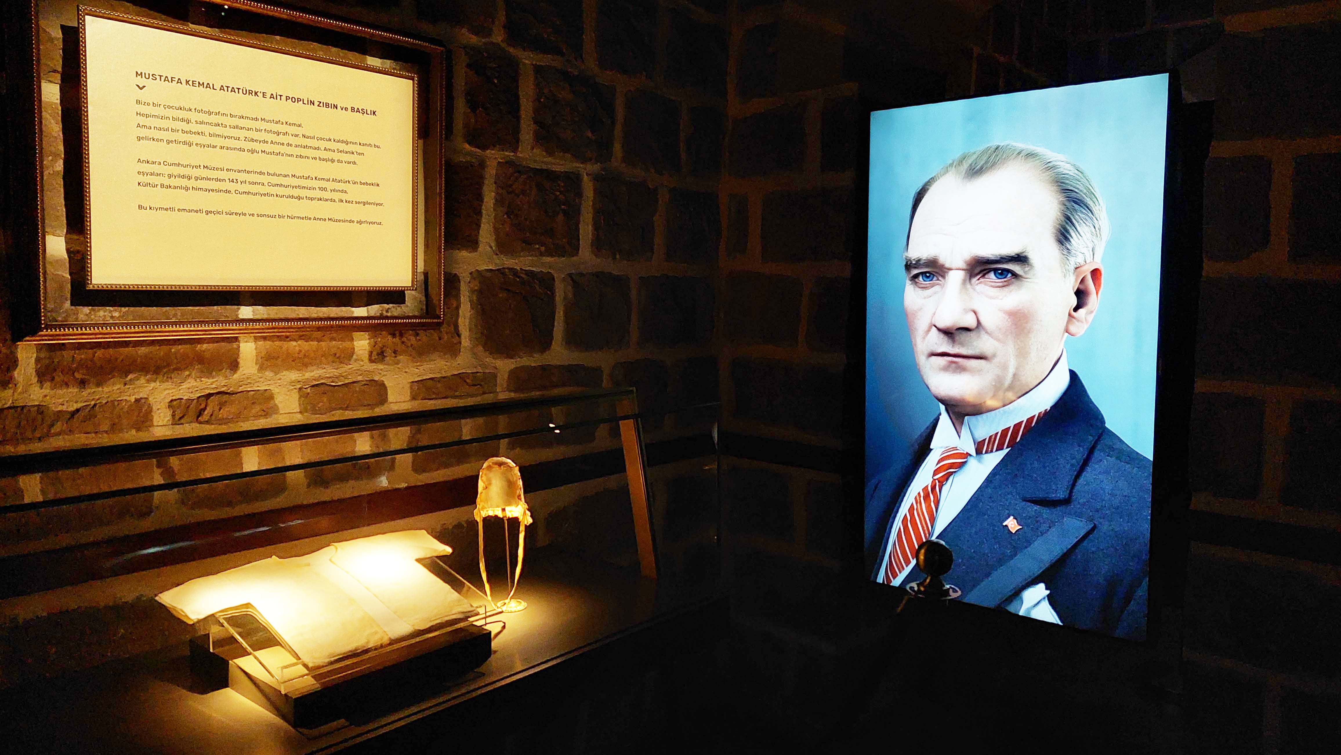 Mustafa Kemal Atatürk Bebeklik Zıbın Ve Şapka