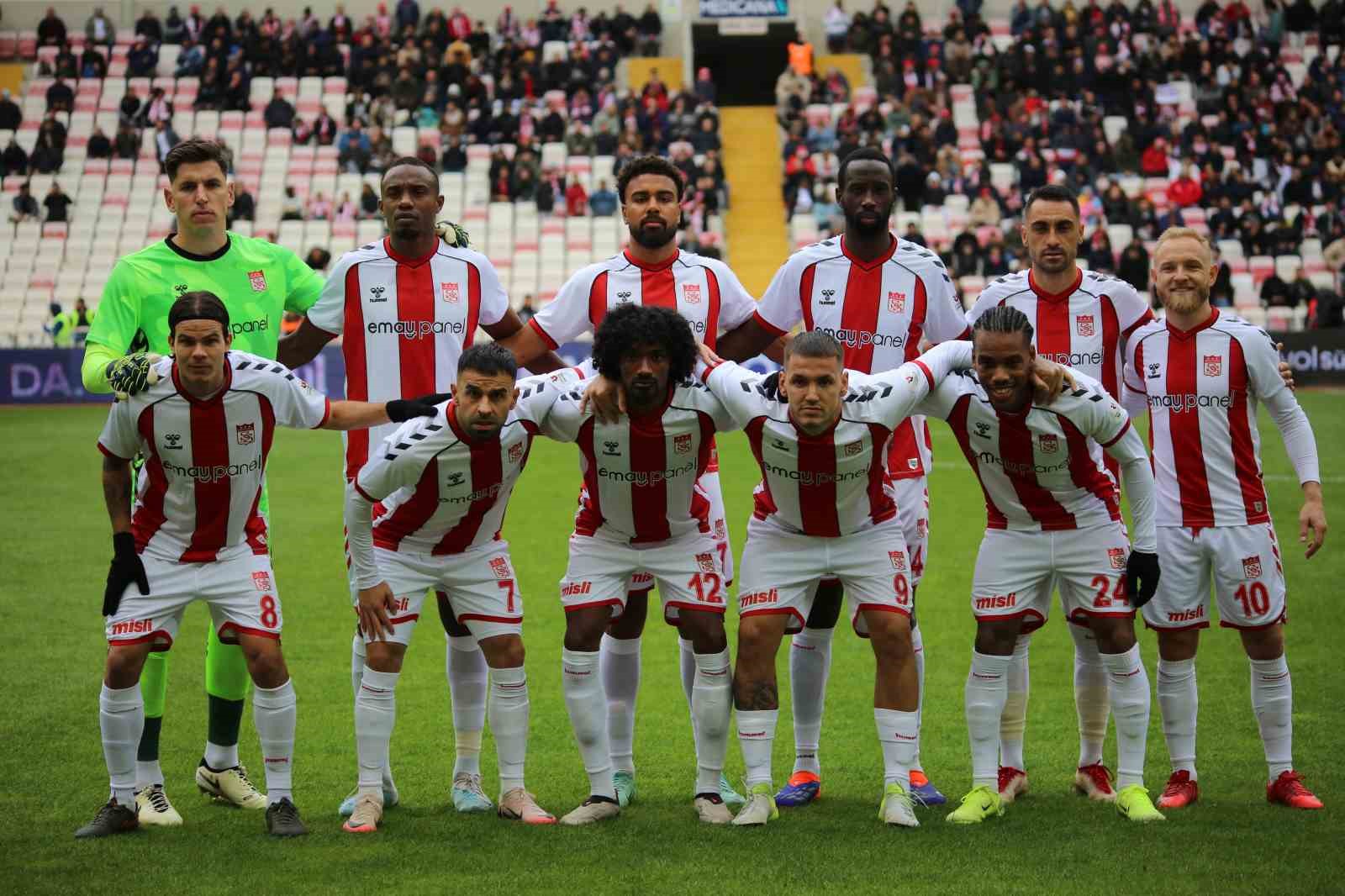 Trendyol Super Lig Ng Sivasspor 1 A Hatayspor 1 Ilk Yari-1