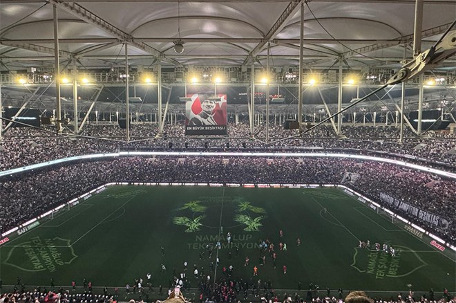 Beşi̇ktaş Galatasaray Stadyum
