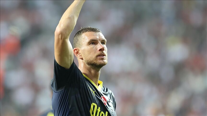 Edin Dzeko Kaç Yaşında