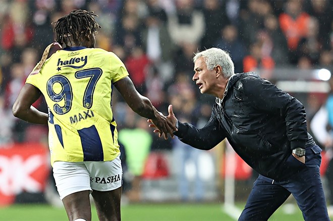 Maxi Fener Mourinho