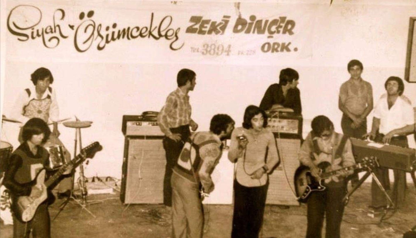 Siyah Örümcekler