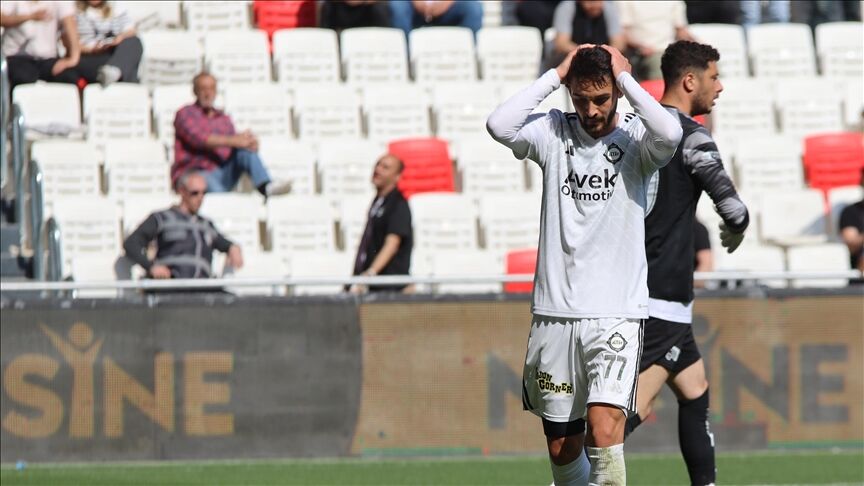 Altay Eski Gunlerini Ariyor