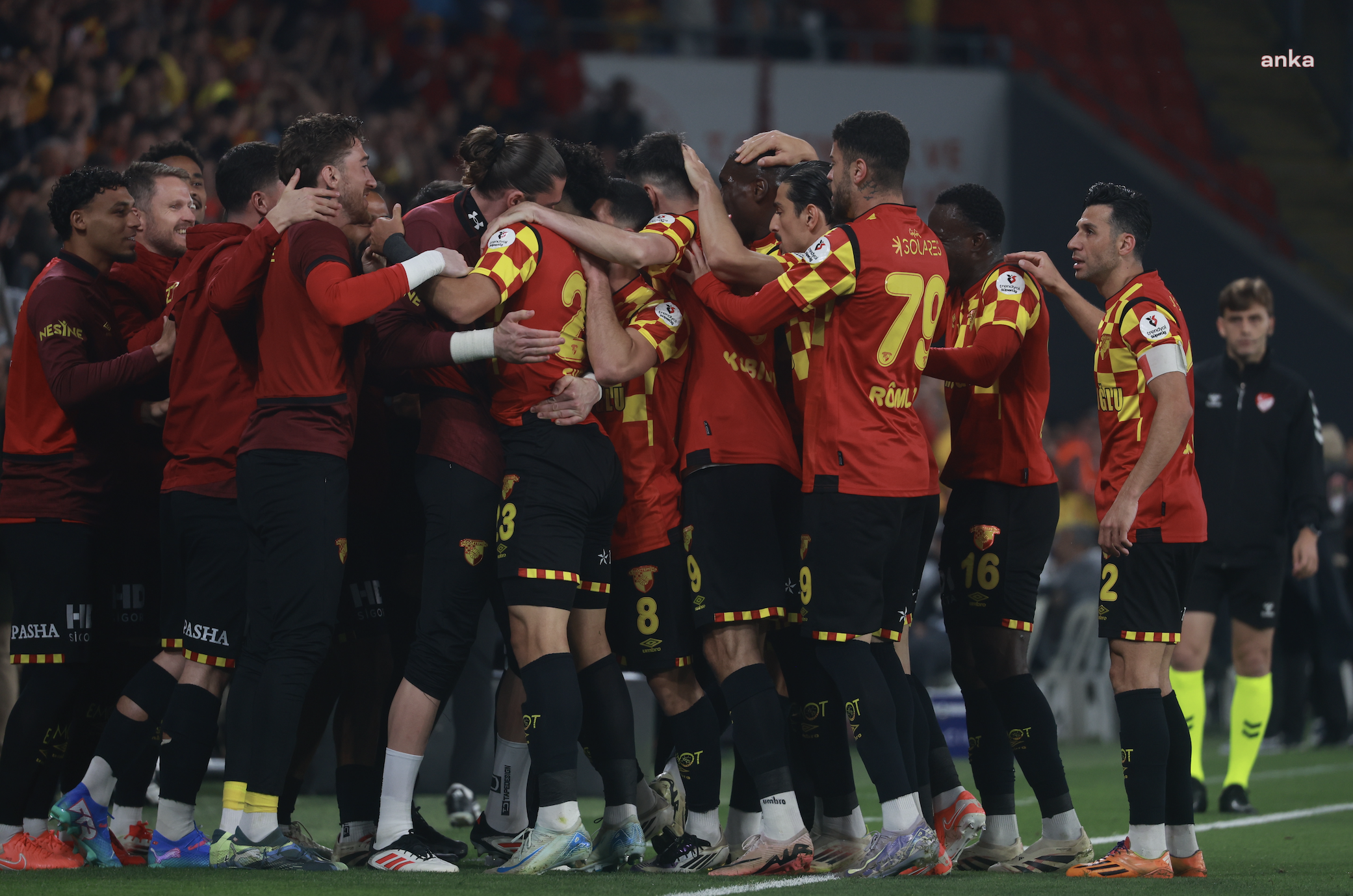 Göztepe, RAMS Başakşehir'i mağlup etti