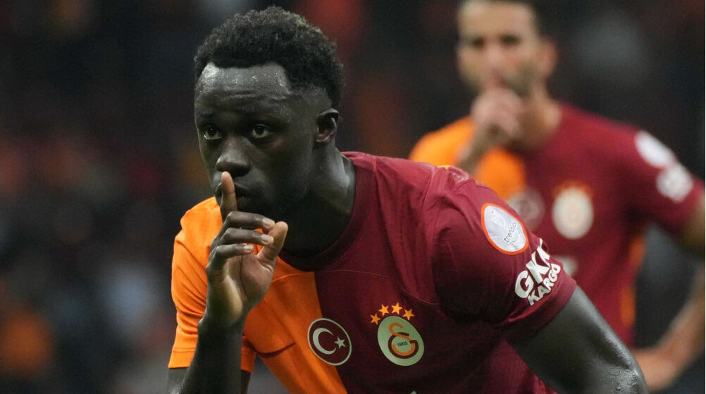Galatasarayda Davinson Sanchez Ingiltere Kuluplerinin Radarinda