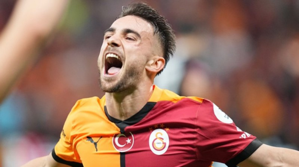Galatasarayda Yunus Akgunden Sozlesme Aciklamasi