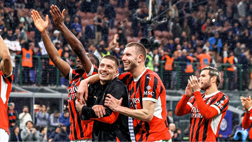 Milan Interi Eleyerek Italya Kupasinda Finale Kaldi