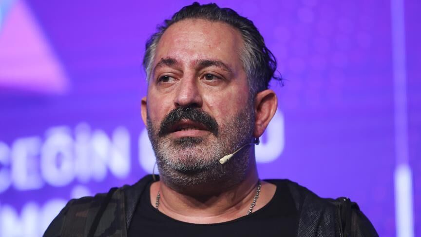 Cem Yılmaz’dan şaşırtan sosyal medya hamlesi