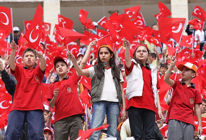 22 Nisan tatil mi 2025, 23 Nisan 2025 resmi tatil mi, 22 Nisan okul var mı, 2025 resmi tatiller, Ulusal Egemenlik ve Çocuk Bayramı tatili, 23 Nisan hangi güne denk geliyor, özel sektör tatil günleri 2025, 22 Nisan yarım gün mü-1
