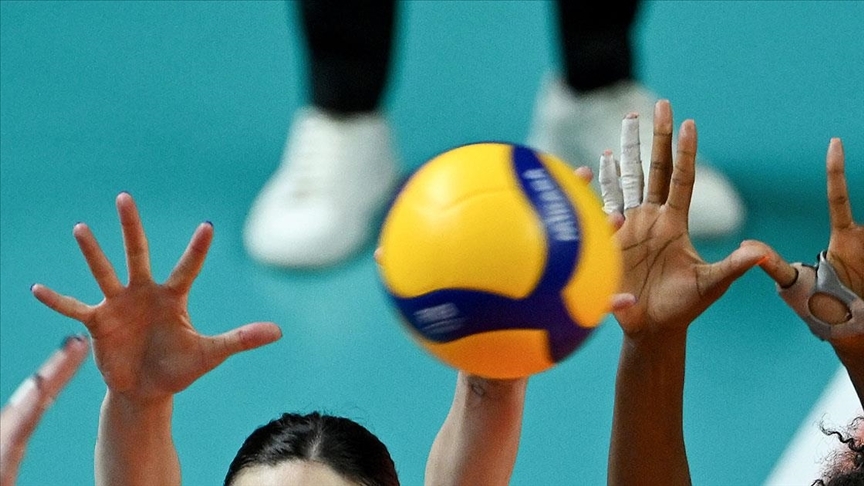 Voleybol Sultanlar Ligi Final Serisine Vakifbank Galibiyetle Basladi