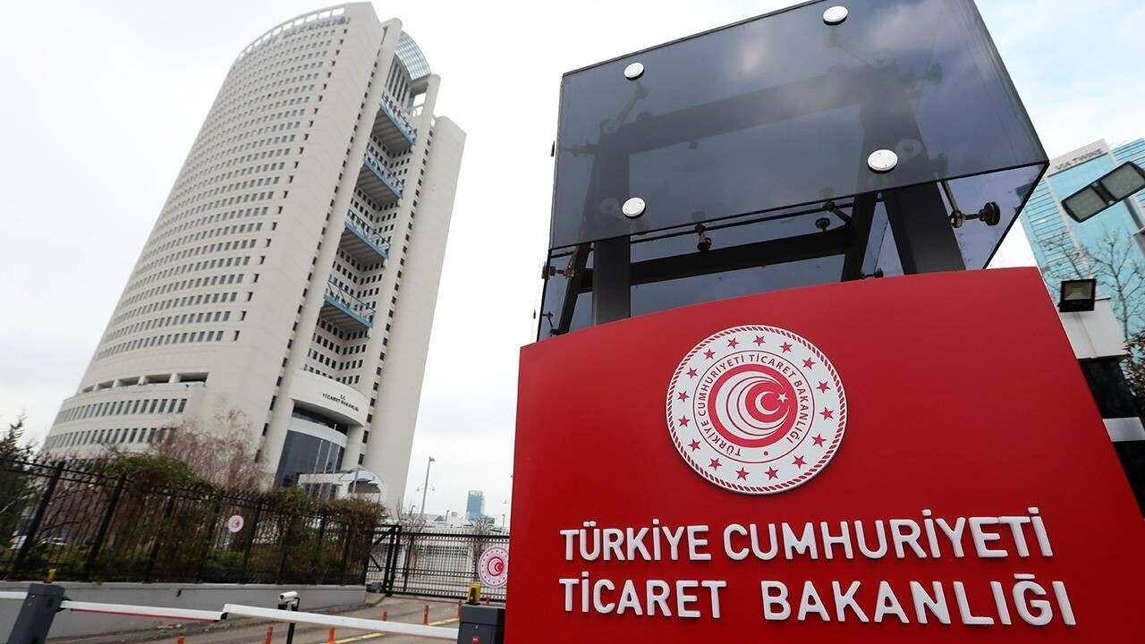 Ticaret Bakanlığı harekete geçti: 4 telefon ve 1 hoparlöre toplatma kararı!