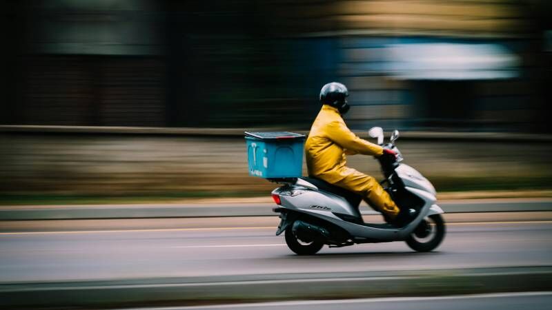 Motokuryelikte yeni dönem: Kayıt zorunluluğu ve kadın şoföre teşvik Resmi Gazete'de