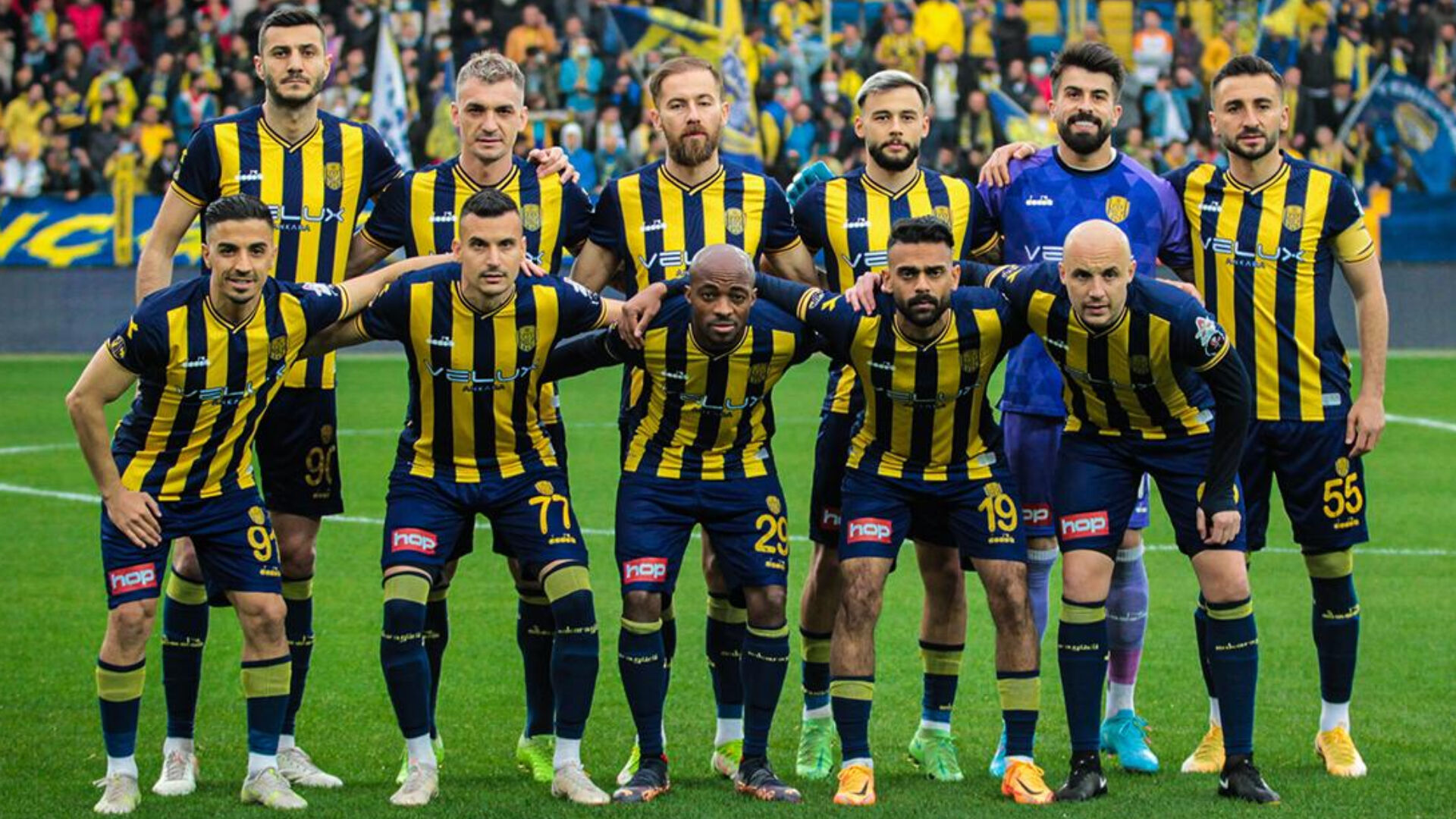 Ankaragücü galibiyete rağmen küme düştü! Amedspor Play-Off şansını kaçırdı