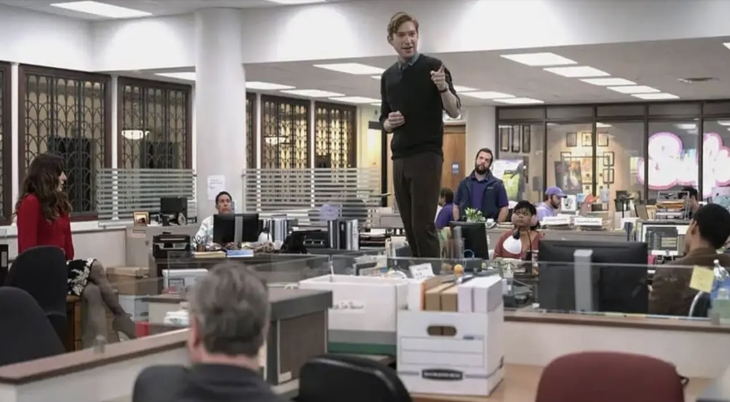 The Paper The Office Devam Dizisi Peacock Dizileri Yeni Diziler 2025 Domhnall Gleeson Ofis Komedisi Oscar Nunez Belgesel Tarzı Dizi Komedi Dizisi Greg Daniels The Office Severler