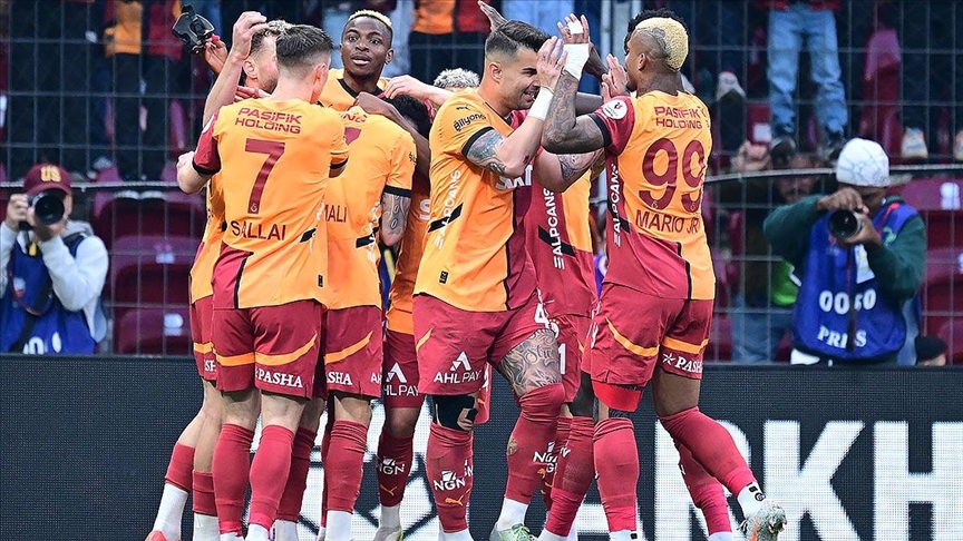 Galatasaray Trabzonspor Maci Kamp Kadrosu Aciklandi