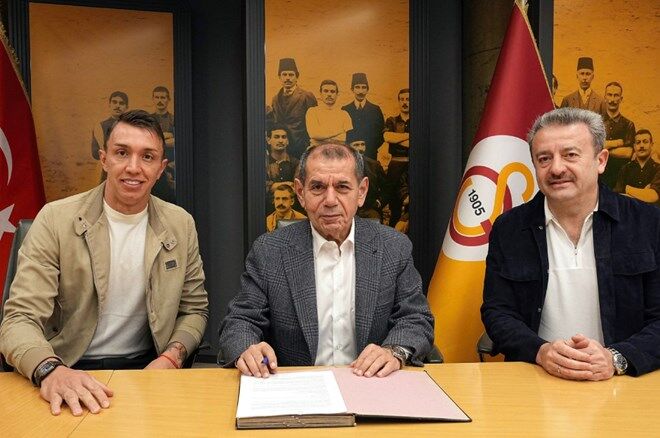 Galatasaray'da Muslera Gelişmesi̇ Resmi Olarak Duyuruldu2