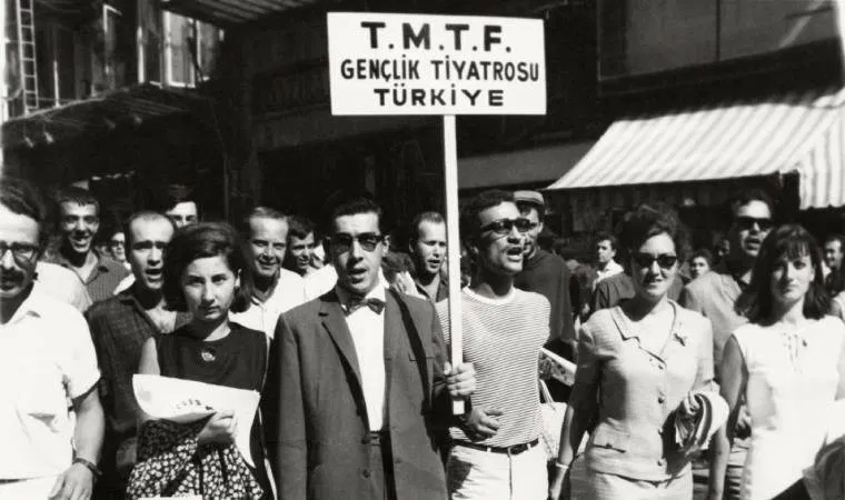 Gençlik Tiyatrosu2