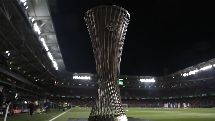 Iste Uefa Konferans Liginde Sezonun Takimi