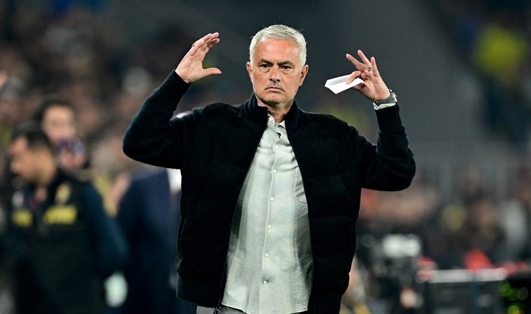Mourinho'ya rekor teklif! Kabul ederse dünyanın en çok kazanan teknik direktörü olacak