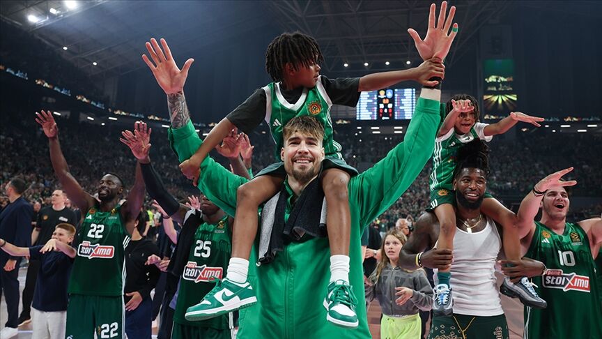Panathinaikos Olympiakosu Yenerek Avantaji Kapti
