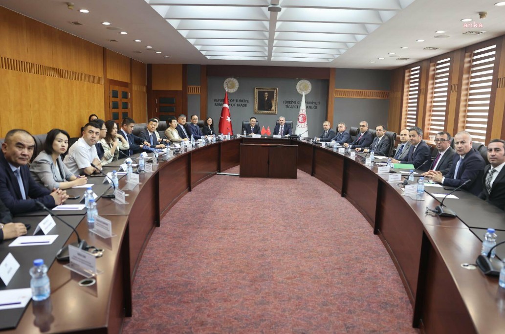 Sincan Uygur Özerk