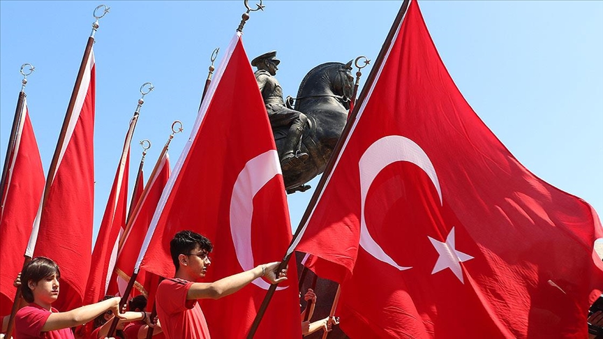 19 Mayıs tatil mi 19 Mayıs 2025 resmi tatil 19 Mayıs’ta okullar açık mı 19 Mayıs Pazartesi tatil mi 19 Mayıs 2025 hangi güne denk geliyor 19 Mayıs okullar kapalı mı 19 Mayıs kamu kurumları açık mı 2025 resmi tatil günleri 19 Mayıs Gençlik ve Spor Bayramı 