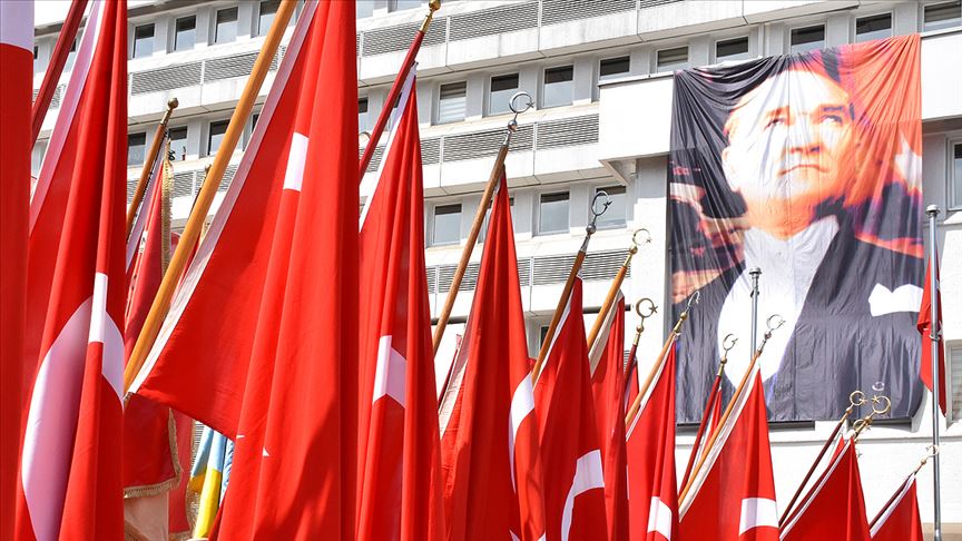 19 Mayıs tatil mi 19 Mayıs 2025 resmi tatil 19 Mayıs’ta okullar açık mı 19 Mayıs Pazartesi tatil mi 19 Mayıs 2025 hangi güne denk geliyor 19 Mayıs okullar kapalı mı 19 Mayıs kamu kurumları açık mı 2025 resmi tatil günleri 19 Mayıs Gençlik ve Spor Bayramı 