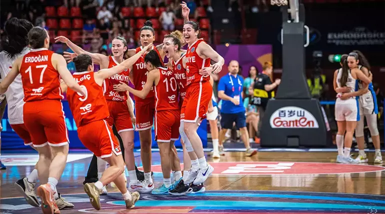 Potanın Perileri, Yunanistan'ı geride bıraktı: EuroBasket'te çeyrek finaldeyiz3