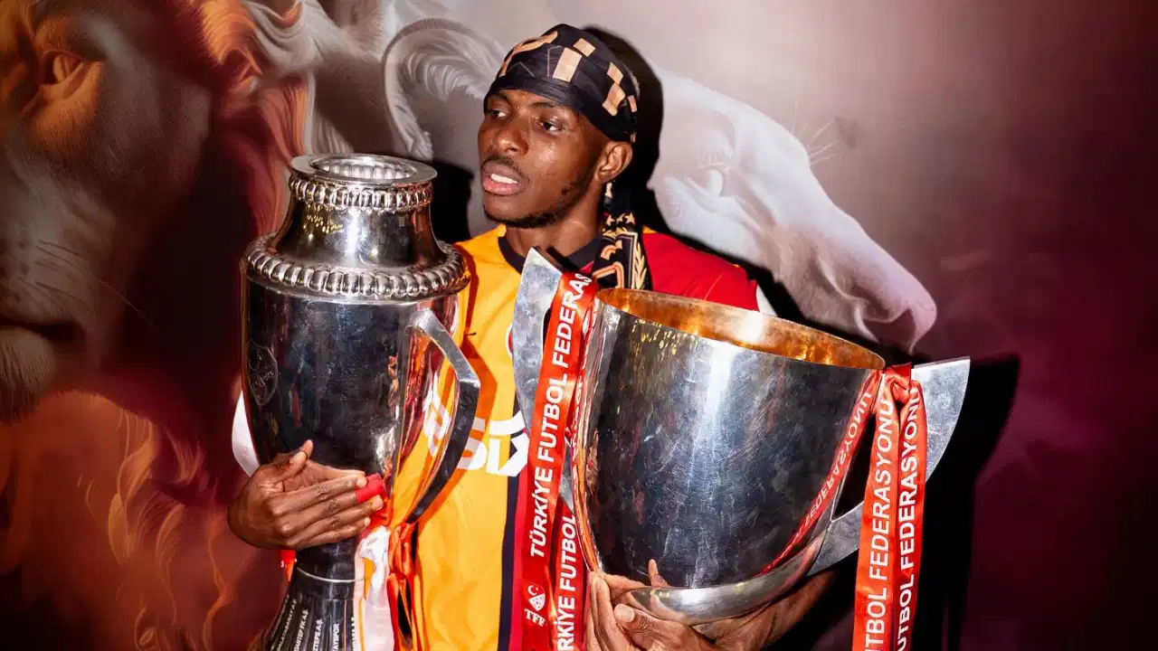 Victor Osimhen Galatasaray’da kalıyor mu? Dev transferde sona gelindi...