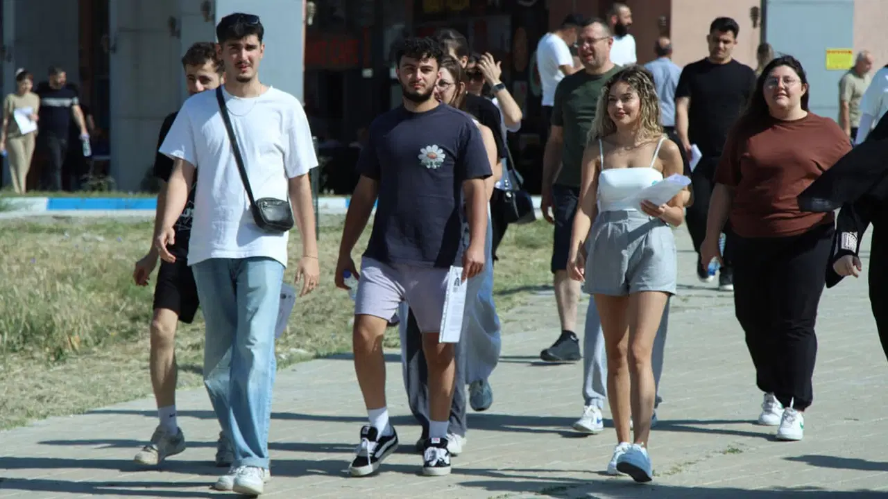 YKS'nin ilk oturumu TYT tamamlandı: AYT ve YDT yarın