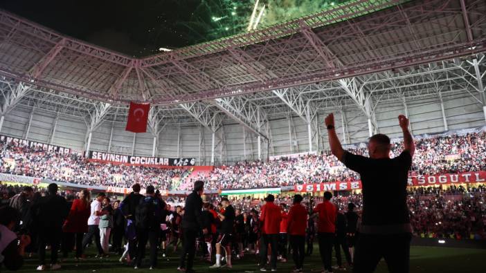 Avrupa Yolunu Garantileyen Samsunspor'dan Kutlama