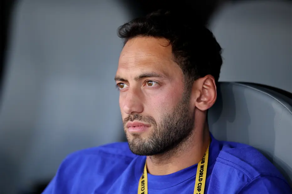 Hakan Çalhanoğlu Için Inter Galatasaray Ile Temasa Geçti2