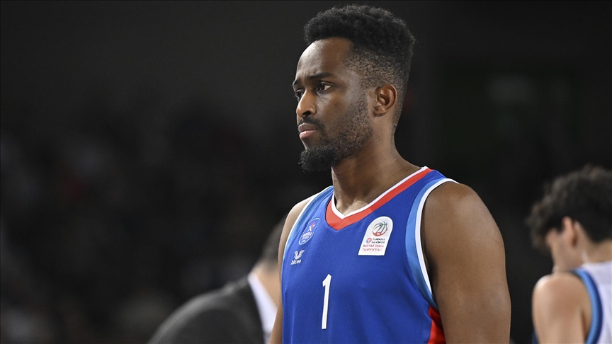 Anadolu Efes Rodrigue Beaubois Ile Sozlesme Uzatti