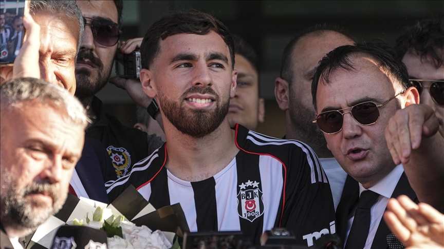 Beşiktaş, Orkun Kökçü’yü Satın Alma Opsiyonuyla Kiraladı