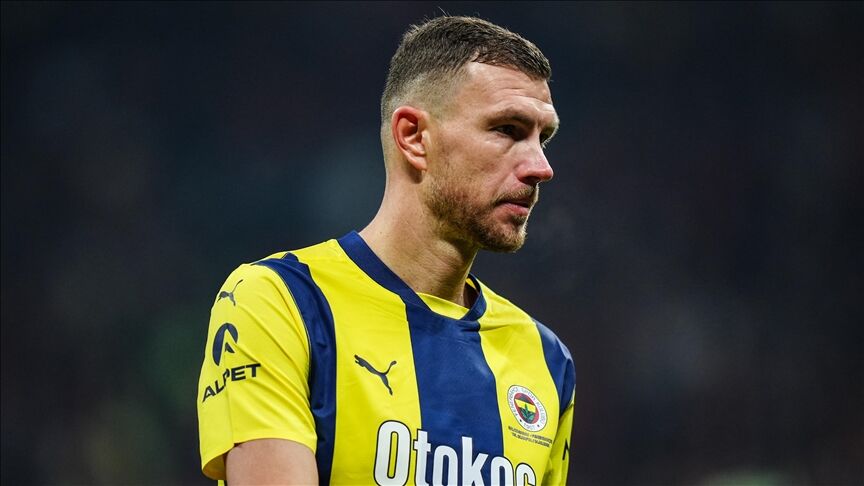 Edin Dzeko, Fiorentina Ile Anlaştı
