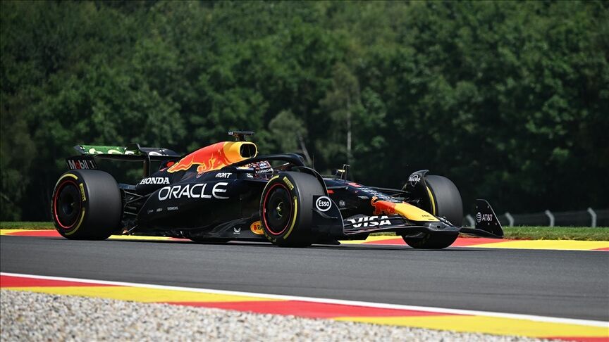 Formula 1De Belcika Sprintini Verstappen Kazandi