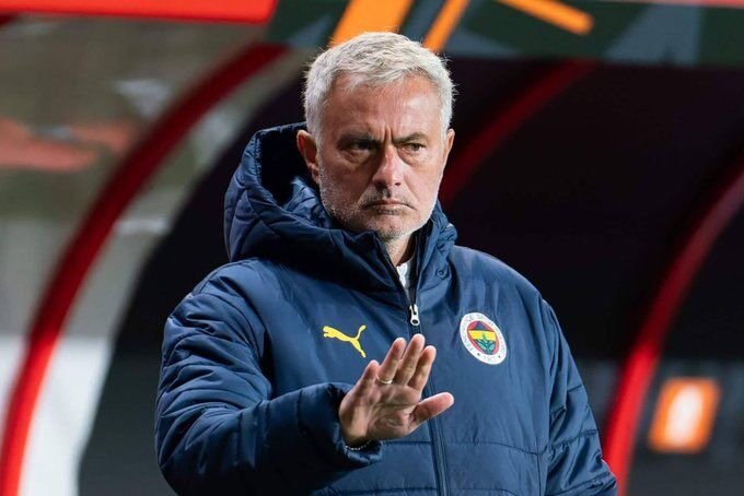 Fenerbahçe'den 'Jose Mourinho - Jhon Duran' iddiasına yalanlama