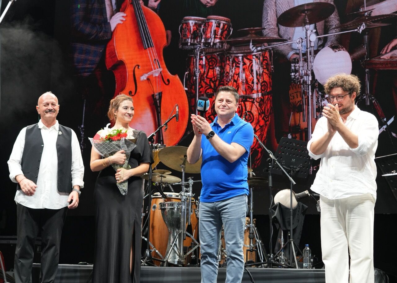 Büyük Kadıköy Belediye Başkanı Mesut Köseda G?, Onceki Festival Kapanışında...