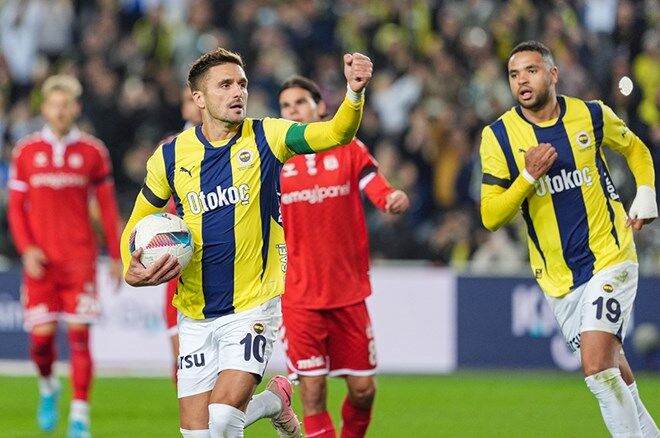 Dusan Tadic 2-1