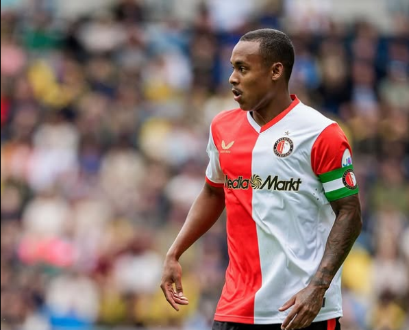 Feyenoordda Fenerbahce Maci Oncesi Ayrilik