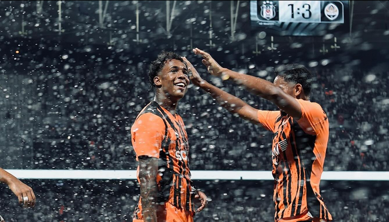 Fulham Shakhtar Donetskin Genc Yildizi Kevin Icin Rekor Teklif Yapti