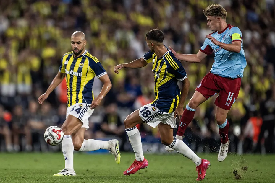 Sofyan Amrabat 002