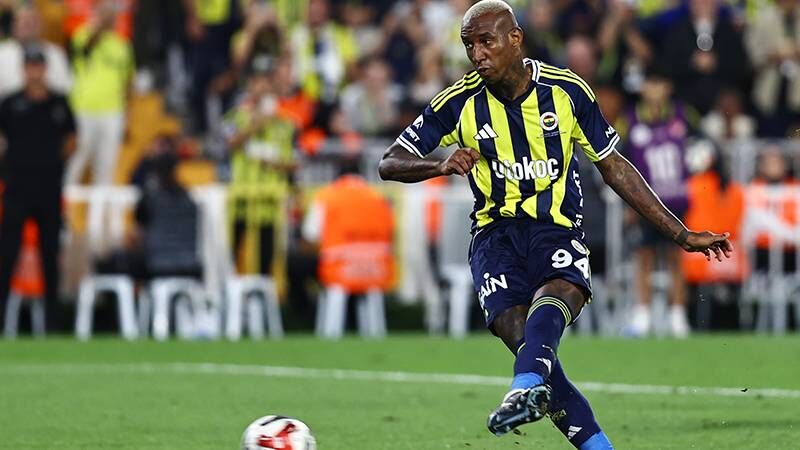 Fenerbahçe’de Talisca’ya penaltı yasağı!