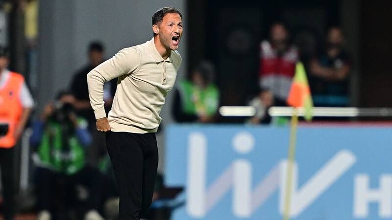 Tedesco Dinamo Zagreb maçı öncesi Fenerbahçe'de iki ismi hefef aldı