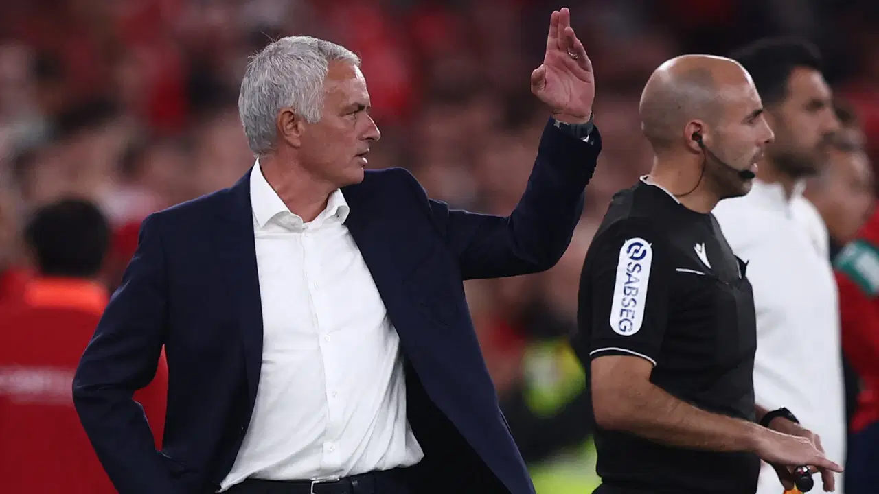 Benfica, Rio Ave deplasmanında puan bıraktı: Mourinho’dan hakem tepkisi