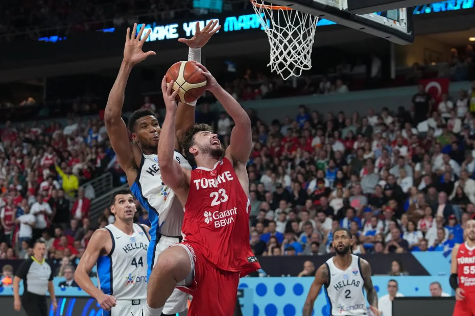 Yunan basketbolcu Antetokounmpo'dan tepki çeken 'Türk bayrağı' sözleri-3