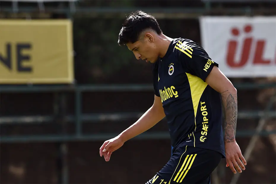 Edson Alvarez(4)