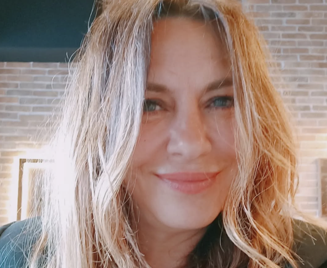 Gözleri Karadeniz Havva’sı Ebru Aykaç Kimdir? Yaşı ve Kariyeri-1
