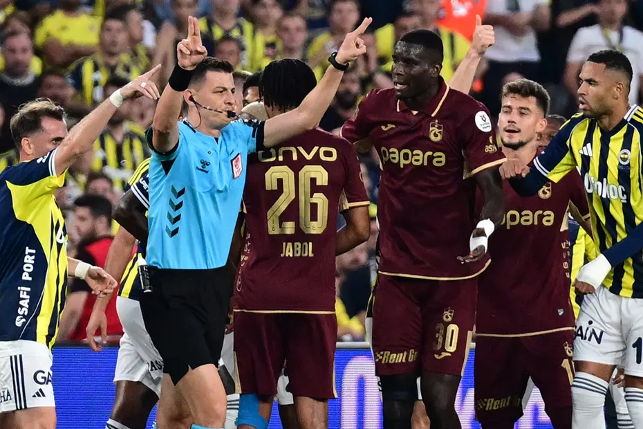 Fenerbahce Trabzonspor Hakem A A-2