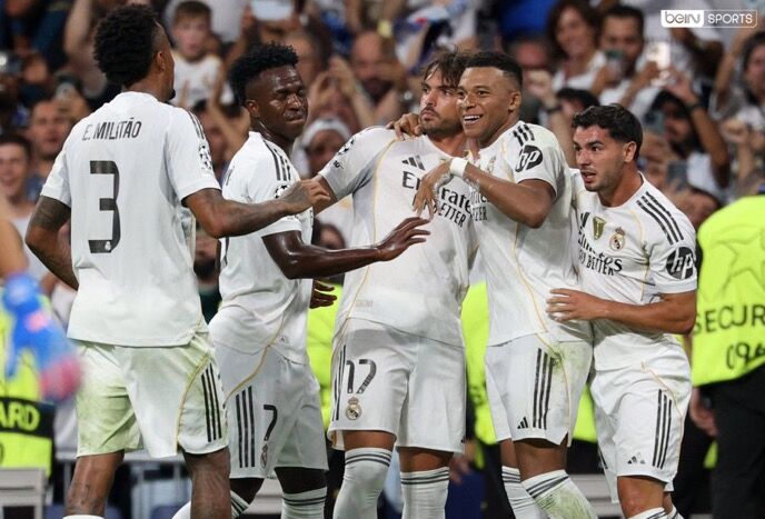 10 Kişi kalan Real Madrid, Mbappe’nin penaltı golleriyle 3 puana uzandı